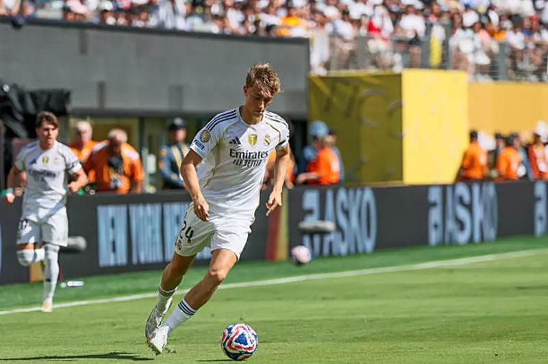 صدمة لريال مدريد: بطاقة حمراء تعيق هويسن عن المشاركة في نصف نهائي كأس العالم للأندية